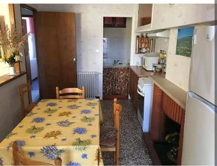 Grand Appartement 6 Pers,Lumineux,Avec Terrasse Sud De France Tuchan Экстерьер фото
